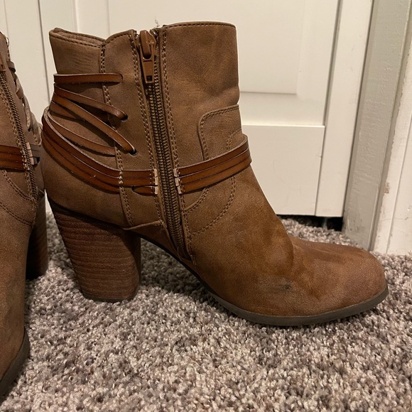 Women’s Booties - Picture 2 of 6